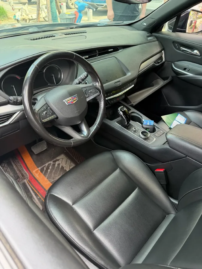 2020 Cadillac XT4 2.0T 241HP L4 9AT,autocango,china used car exporter,china ev exporter,chinese used car exporter,chinese used ev exporter