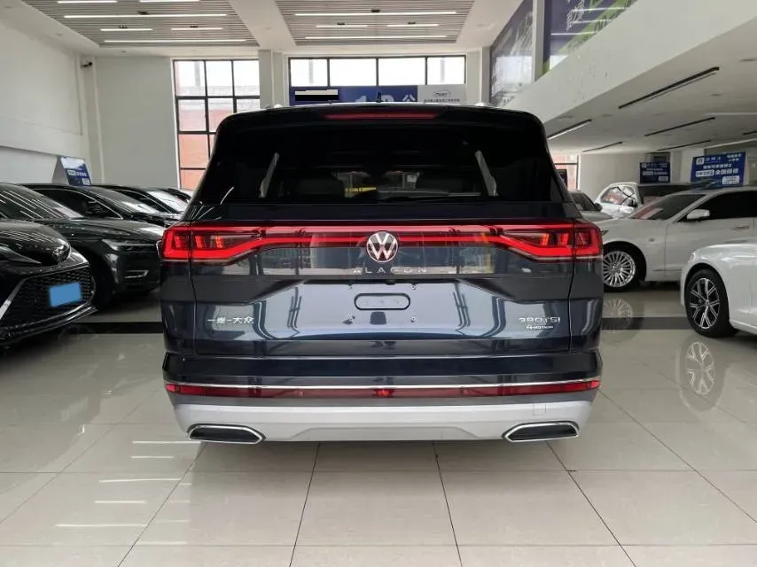2022 Volkswagen Talagon 2.0T 186HP L4 7DCT,autocango,china used car exporter,china ev exporter,chinese used car exporter,chinese used ev exporter