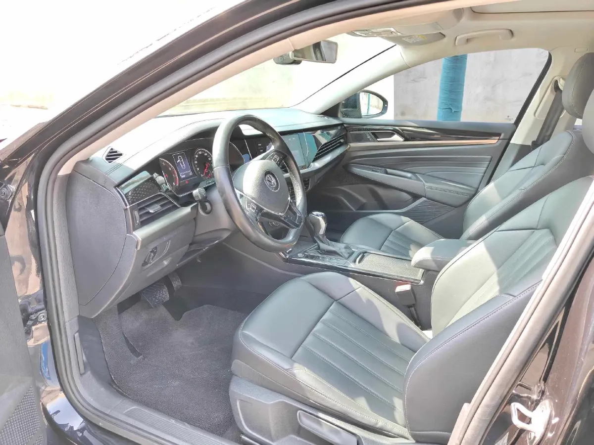 2019 Chevrolet Equinox 1.5T 180HP L4 6AT,autocango,china used car exporter,china ev exporter,chinese used car exporter,chinese used ev exporter