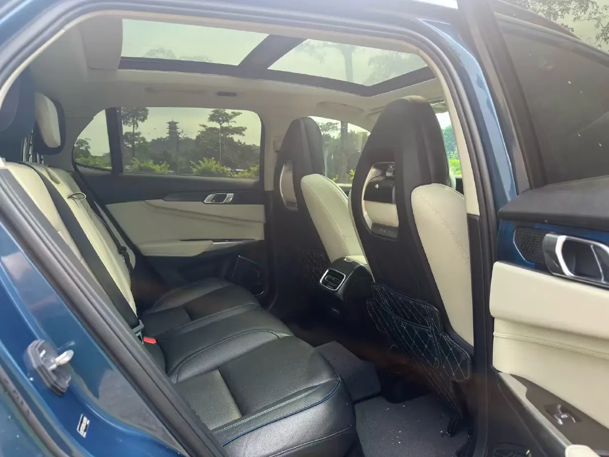 2019 LYNK&CO 01 2.0T 190HP L4 6AT,autocango,china used car exporter,china ev exporter,chinese used car exporter,chinese used ev exporter