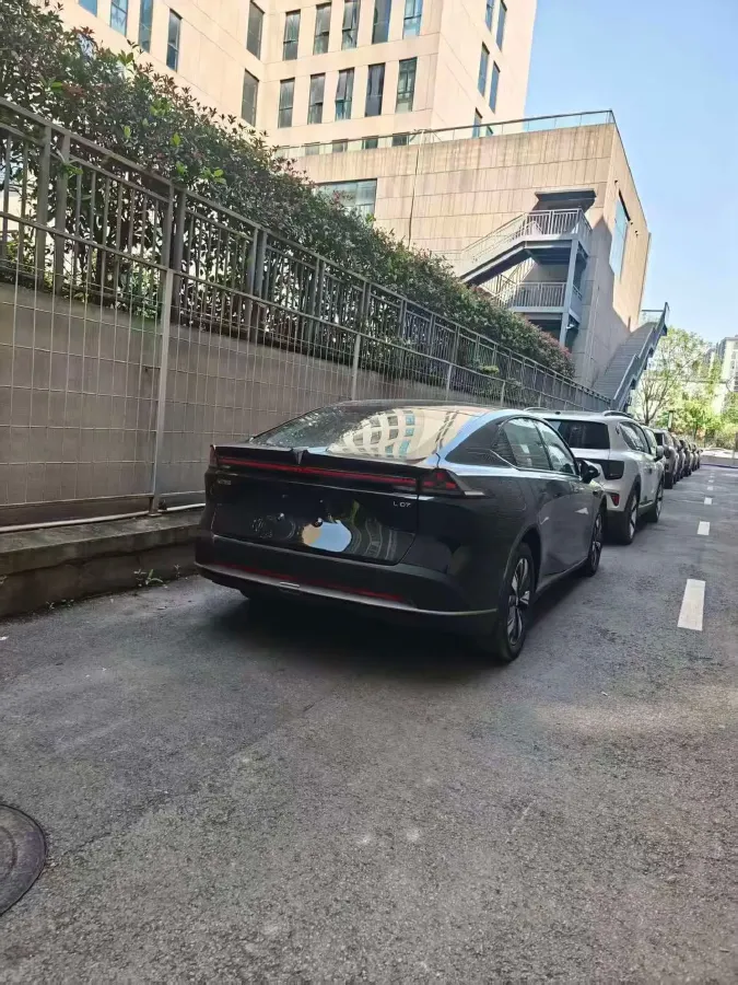 2026 Deepal L07 1.5L 98HP L4 REEV,autocango,china used car exporter,china ev exporter,chinese used car exporter,chinese used ev exporter