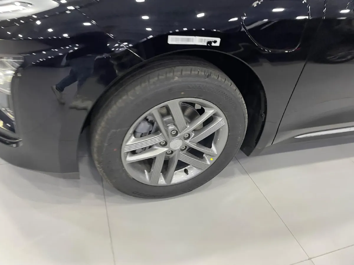 2025 HongQi E-QM5 BEV,autocango,china used car exporter,china ev exporter,chinese used car exporter,chinese used ev exporter