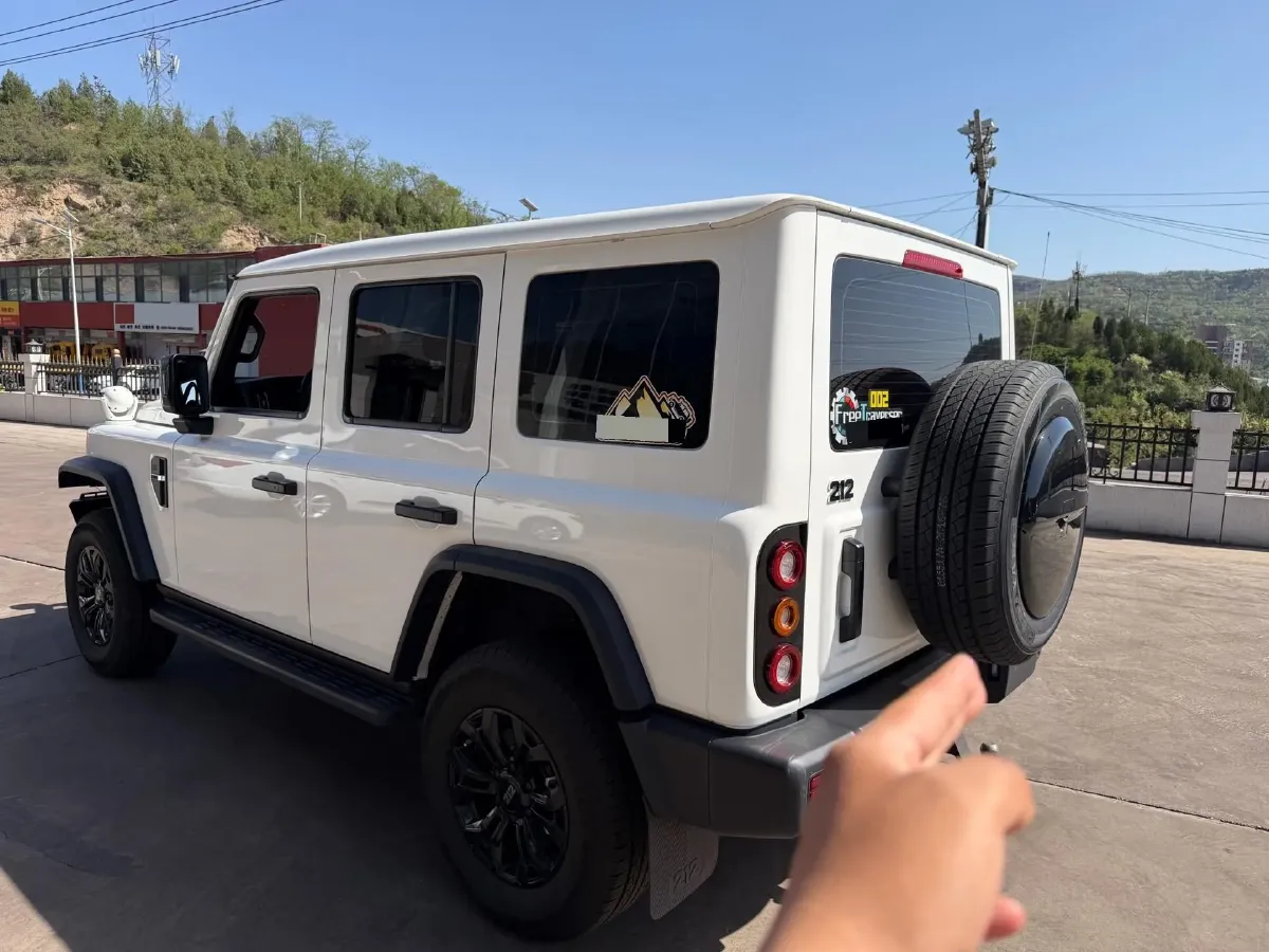 2024 212 212 T01 2.0T 252HP L4 8AT,autocango,china used car exporter,china ev exporter,chinese used car exporter,chinese used ev exporter