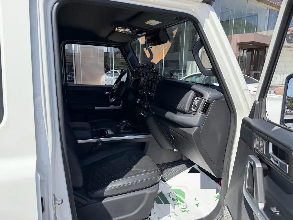 2024 212 212 T01 2.0T 252HP L4 8AT,autocango,china used car exporter,china ev exporter,chinese used car exporter,chinese used ev exporter