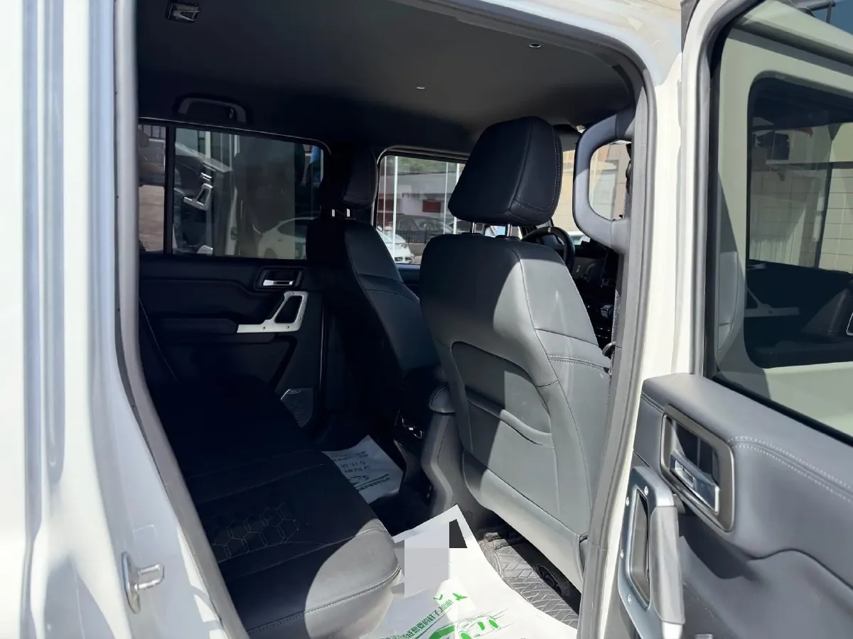 2024 212 212 T01 2.0T 252HP L4 8AT,autocango,china used car exporter,china ev exporter,chinese used car exporter,chinese used ev exporter