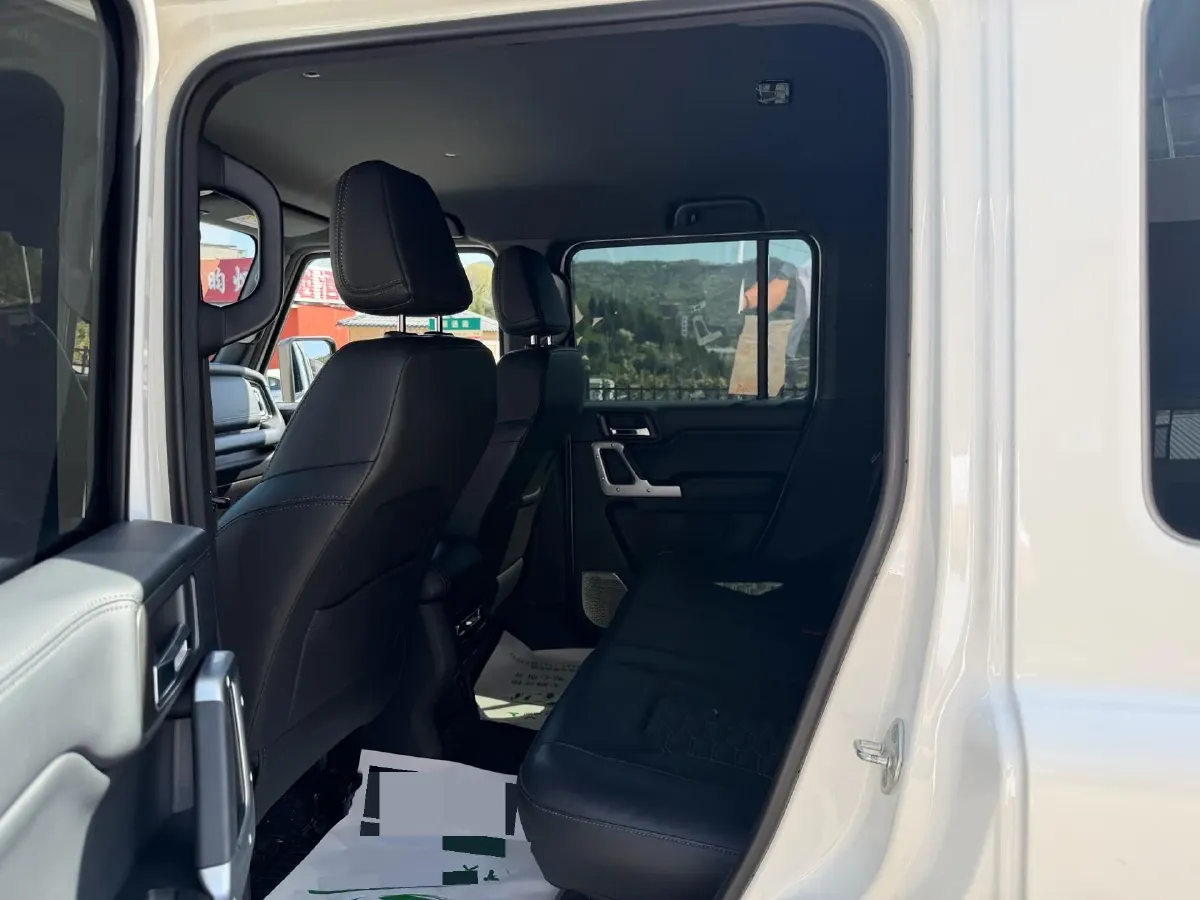 2024 212 212 T01 2.0T 252HP L4 8AT,autocango,china used car exporter,china ev exporter,chinese used car exporter,chinese used ev exporter