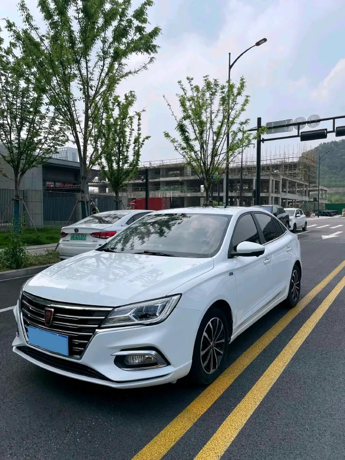 2019 Roewe i5 1.5L 120HP L4 CVT,autocango,china used car exporter,china ev exporter,chinese used car exporter,chinese used ev exporter