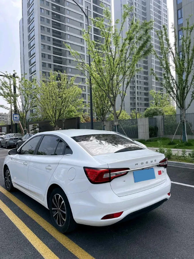 2019 Roewe i5 1.5L 120HP L4 CVT,autocango,china used car exporter,china ev exporter,chinese used car exporter,chinese used ev exporter