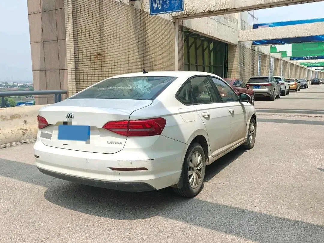 2018 Landwind XiaoYao 1.5T 163HP L4 CVT,autocango,china used car exporter,china ev exporter,chinese used car exporter,chinese used ev exporter