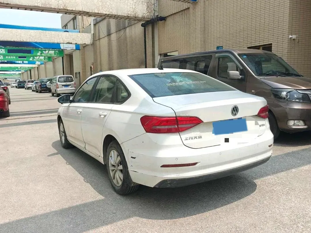 2018 Landwind XiaoYao 1.5T 163HP L4 CVT,autocango,china used car exporter,china ev exporter,chinese used car exporter,chinese used ev exporter