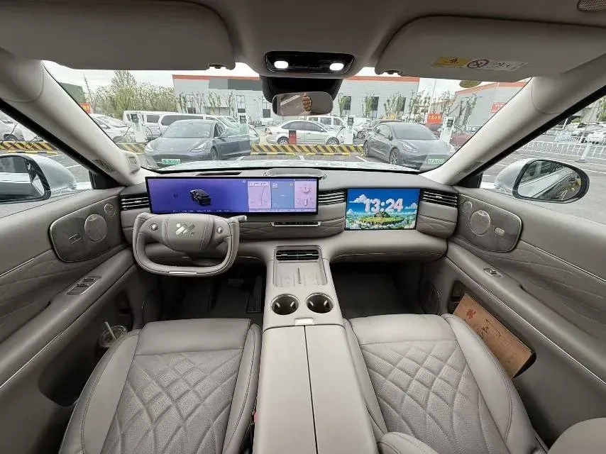 2026 IM LS9 REEV 155HP REEV,autocango,china used car exporter,china ev exporter,chinese used car exporter,chinese used ev exporter