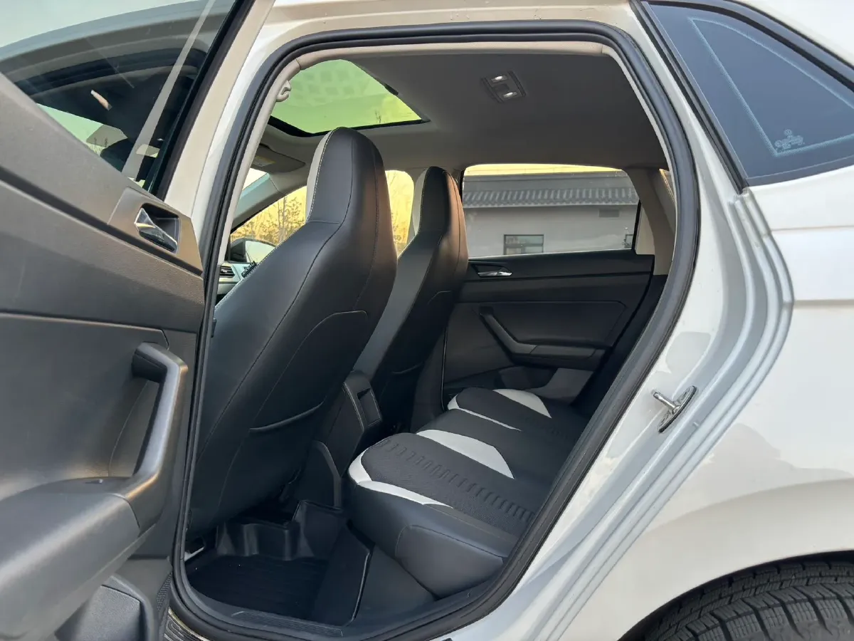 2019 Volkswagen Polo 1.5L 113HP L4 6AT,autocango,china used car exporter,china ev exporter,chinese used car exporter,chinese used ev exporter