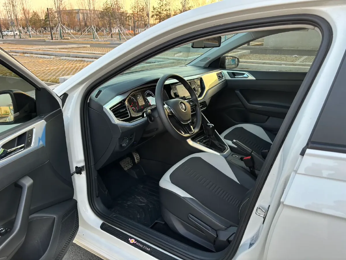 2019 Volkswagen Polo 1.5L 113HP L4 6AT,autocango,china used car exporter,china ev exporter,chinese used car exporter,chinese used ev exporter