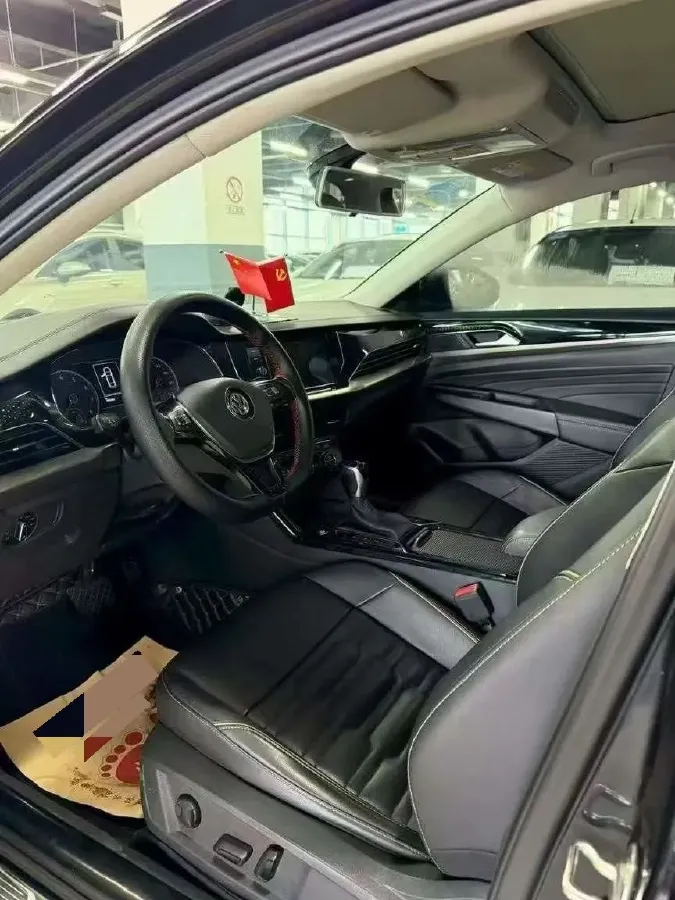 2019 Volvo V40 1.5T 152HP L4 6AT,autocango,china used car exporter,china ev exporter,chinese used car exporter,chinese used ev exporter