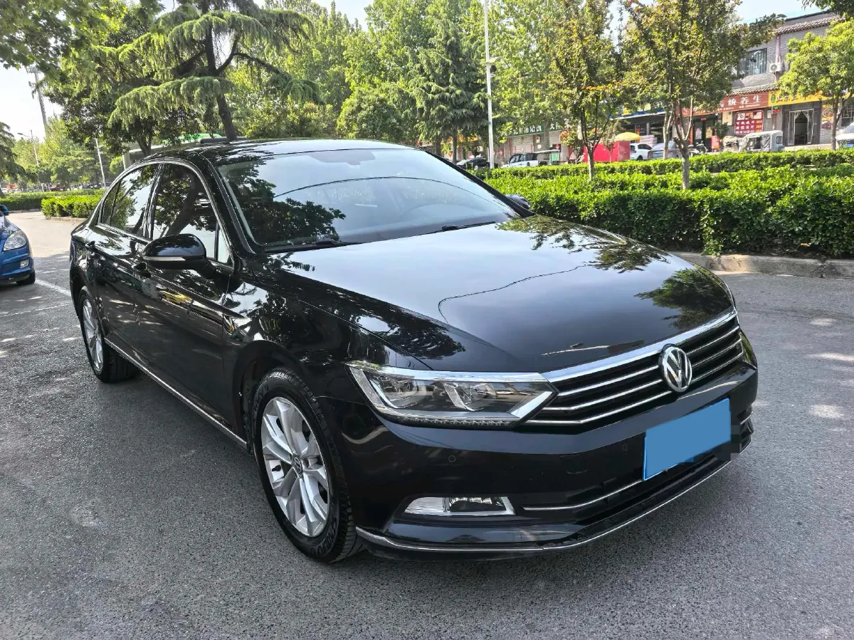 2019 Volkswagen Magotan 2.0T 186HP L4 7DCT,autocango,china used car exporter,china ev exporter,chinese used car exporter,chinese used ev exporter