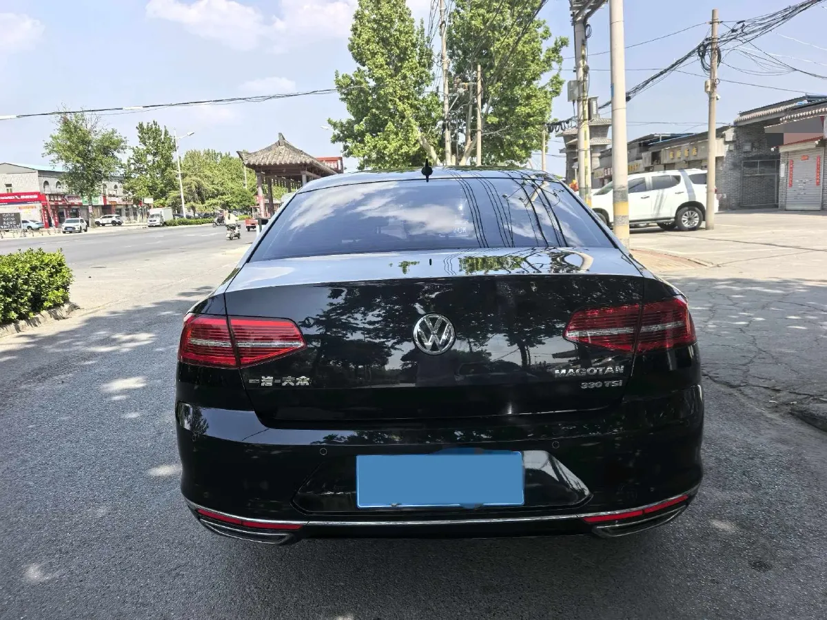 2019 Volkswagen Magotan 2.0T 186HP L4 7DCT,autocango,china used car exporter,china ev exporter,chinese used car exporter,chinese used ev exporter
