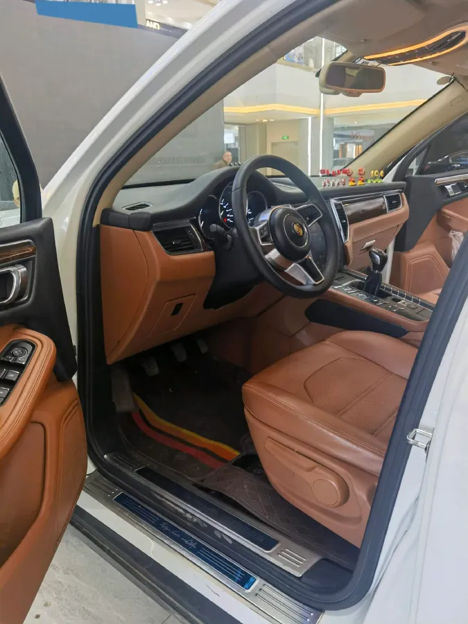 2017 Zotye SR9 2.0T 190HP L4 5MT,autocango,china used car exporter,china ev exporter,chinese used car exporter,chinese used ev exporter