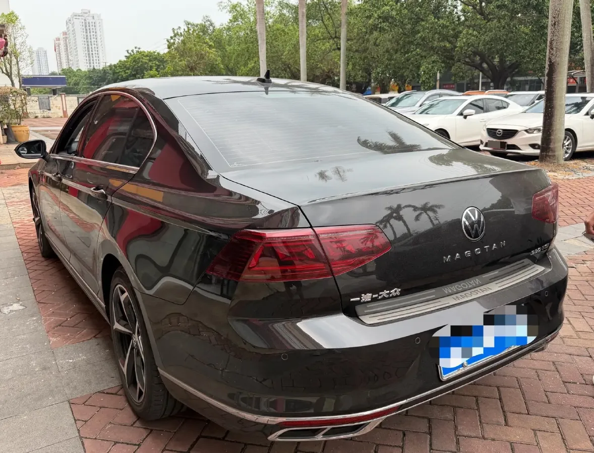 2023 Volkswagen Magotan 2.0T 186HP L4 7DCT,autocango,china used car exporter,china ev exporter,chinese used car exporter,chinese used ev exporter