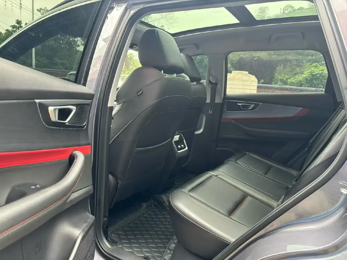 2022 Chery Tiggo 7 1.5T 156HP L4 CVT,autocango,china used car exporter,china ev exporter,chinese used car exporter,chinese used ev exporter