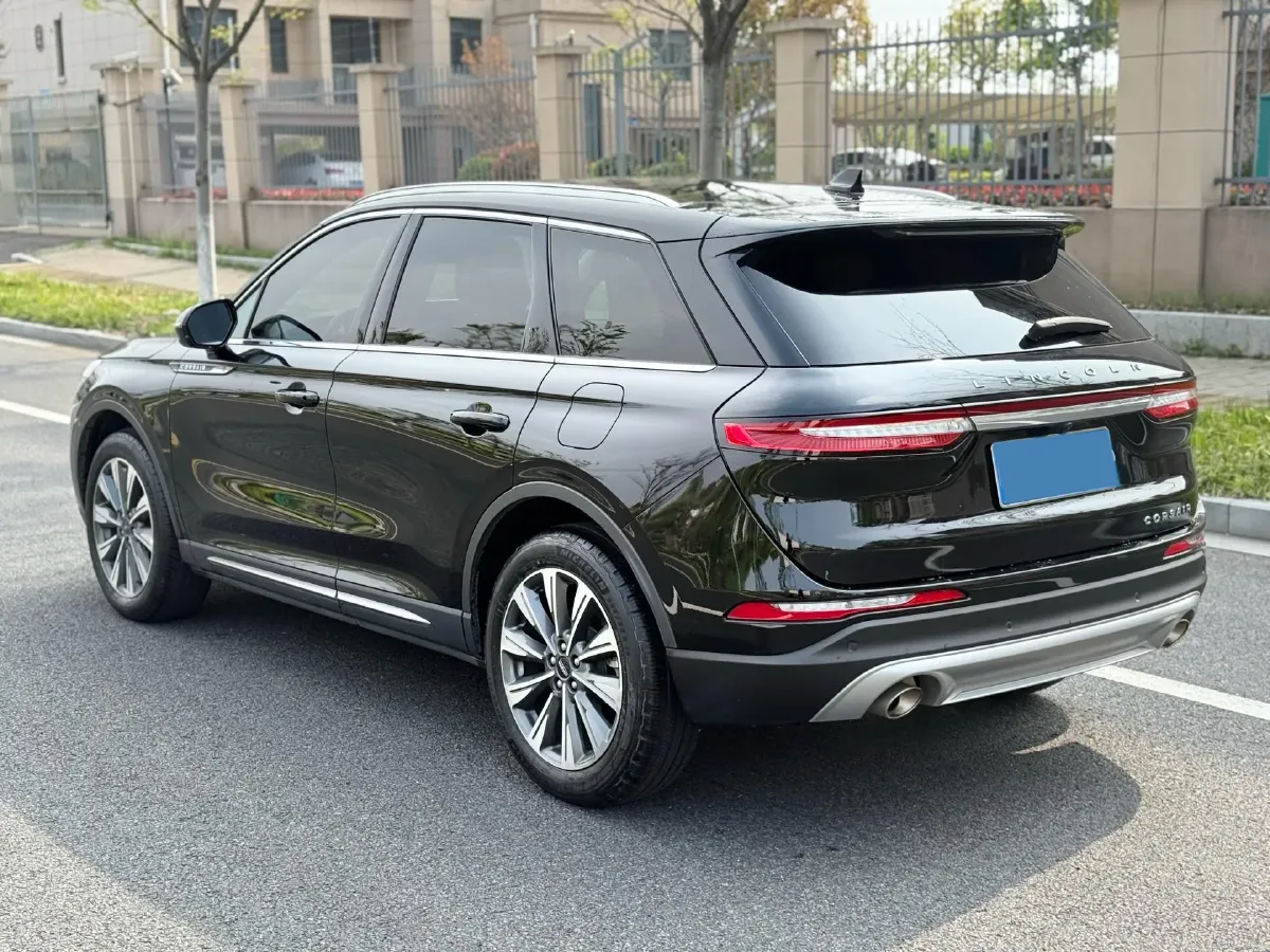 2021 Lincoln Corsair 2.0T 245HP L4 8AT,autocango,china used car exporter,china ev exporter,chinese used car exporter,chinese used ev exporter