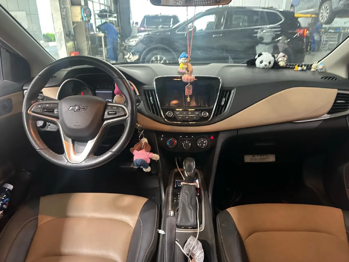 2021 Chevrolet Monza 1.5L 113HP L4 6AT,autocango,china used car exporter,china ev exporter,chinese used car exporter,chinese used ev exporter