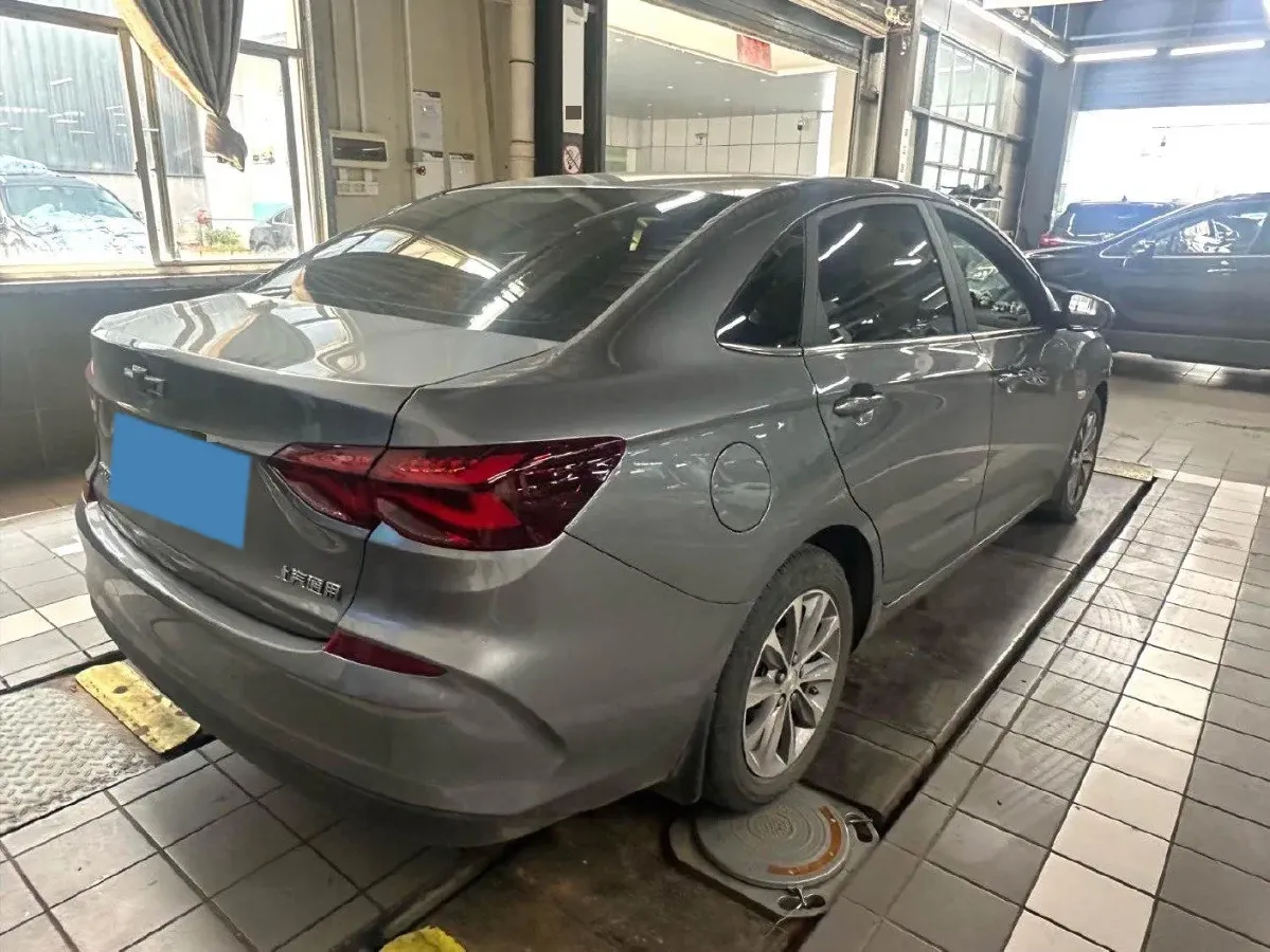 2021 Chevrolet Monza 1.5L 113HP L4 6AT,autocango,china used car exporter,china ev exporter,chinese used car exporter,chinese used ev exporter