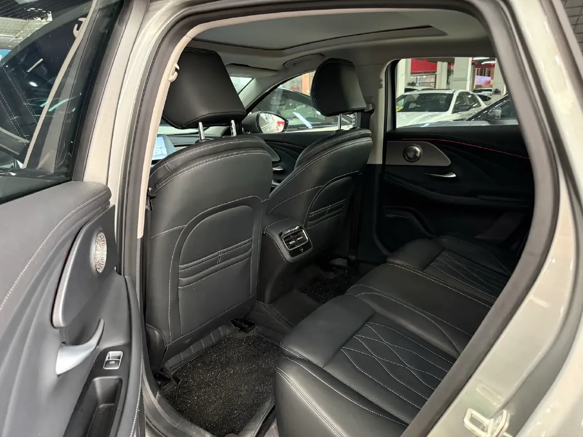 2024 Chery Arrizo 8 2.0T 254HP L4 7DCT,autocango,china used car exporter,china ev exporter,chinese used car exporter,chinese used ev exporter