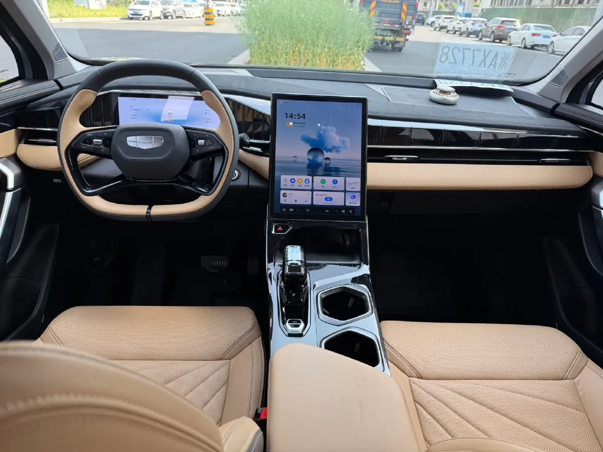 2023 Geely StarRay 1.5T 181HP L4 7DCT,autocango,china used car exporter,china ev exporter,chinese used car exporter,chinese used ev exporter