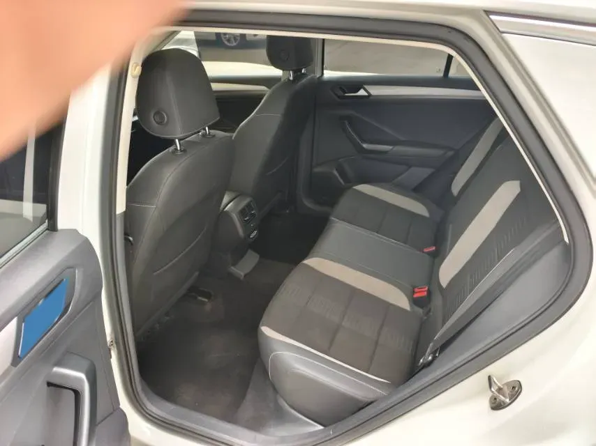 2022 Volkswagen T-Roc 1.4T 150HP L4 7DCT,autocango,china used car exporter,china ev exporter,chinese used car exporter,chinese used ev exporter