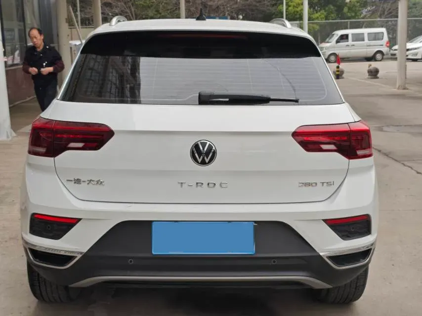 2022 Volkswagen T-Roc 1.4T 150HP L4 7DCT,autocango,china used car exporter,china ev exporter,chinese used car exporter,chinese used ev exporter