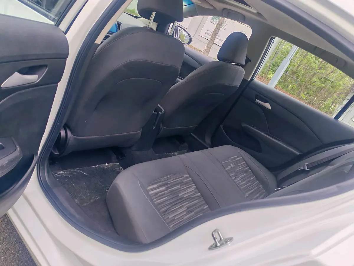 2019 Chevrolet Cavalier 1.5L 113HP L4 6AT,autocango,china used car exporter,china ev exporter,chinese used car exporter,chinese used ev exporter