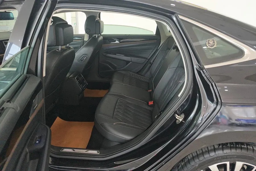 2020 Volkswagen Passat 2.0T 186HP L4 7DCT,autocango,china used car exporter,china ev exporter,chinese used car exporter,chinese used ev exporter