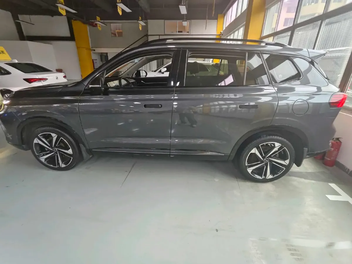 2022 Roewe RX5 MAX 1.5T 181HP L4 6AT,autocango,china used car exporter,china ev exporter,chinese used car exporter,chinese used ev exporter