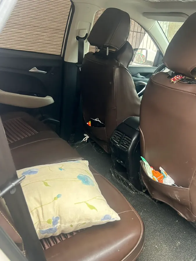 2019 BaoJun 530 1.5T 151HP L4 CVT,autocango,china used car exporter,china ev exporter,chinese used car exporter,chinese used ev exporter