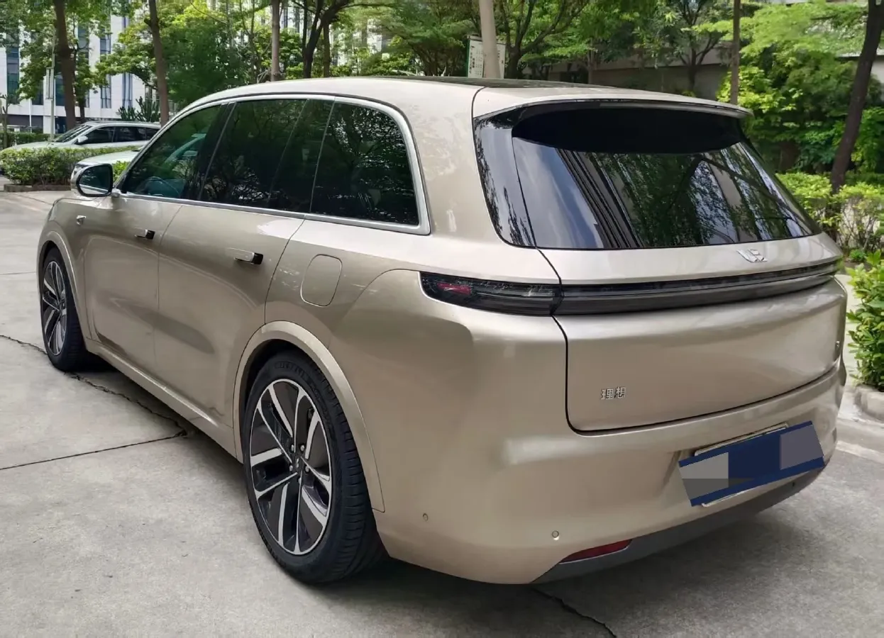 2023 Li L8 Range Extended 154HP REEV 40.9KWH,autocango,china used car exporter,china ev exporter,chinese used car exporter,chinese used ev exporter