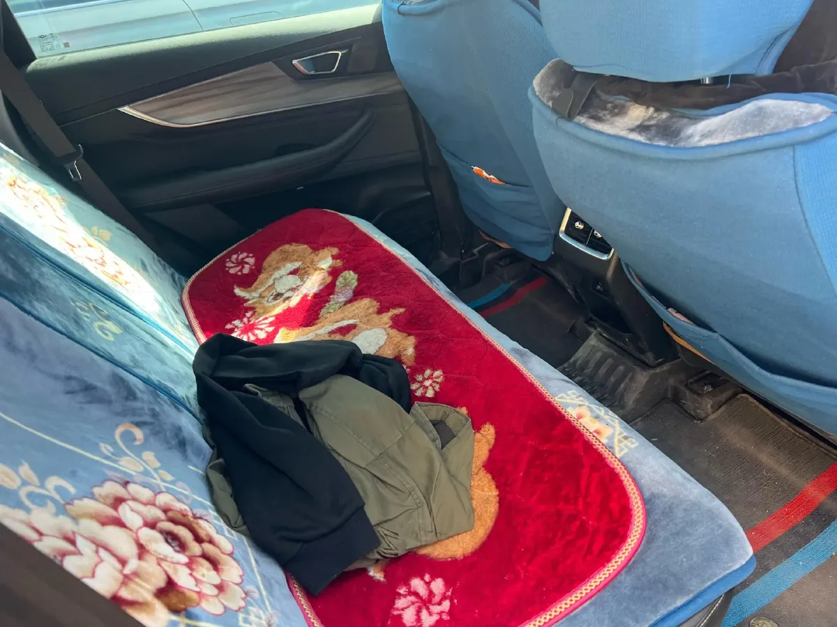 2021 Chery Tiggo 8 Plus 1.6T 197HP L4 7DCT,autocango,china used car exporter,china ev exporter,chinese used car exporter,chinese used ev exporter