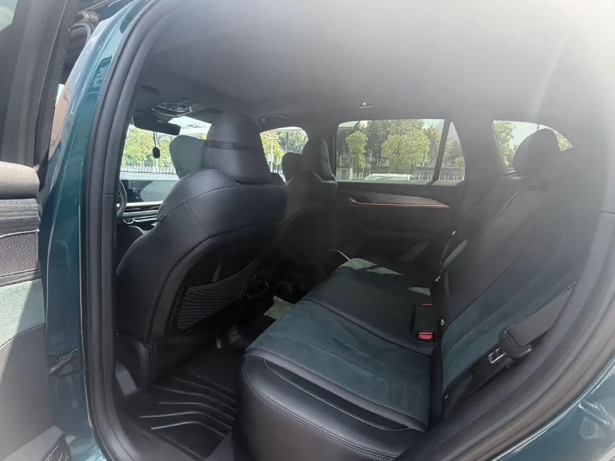 2021 Geely Monjaro 2.0T 218HP L4 7DCT,autocango,china used car exporter,china ev exporter,chinese used car exporter,chinese used ev exporter