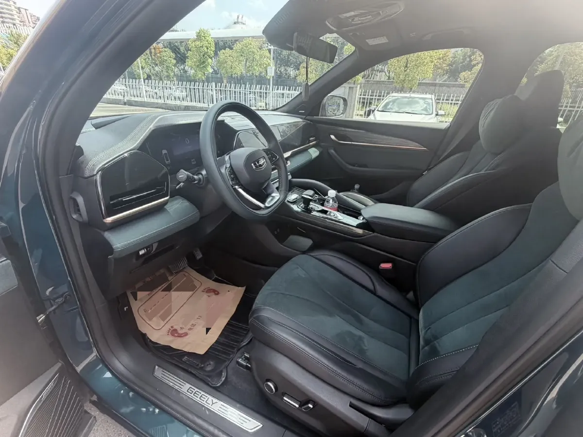 2021 Geely Monjaro 2.0T 218HP L4 7DCT,autocango,china used car exporter,china ev exporter,chinese used car exporter,chinese used ev exporter