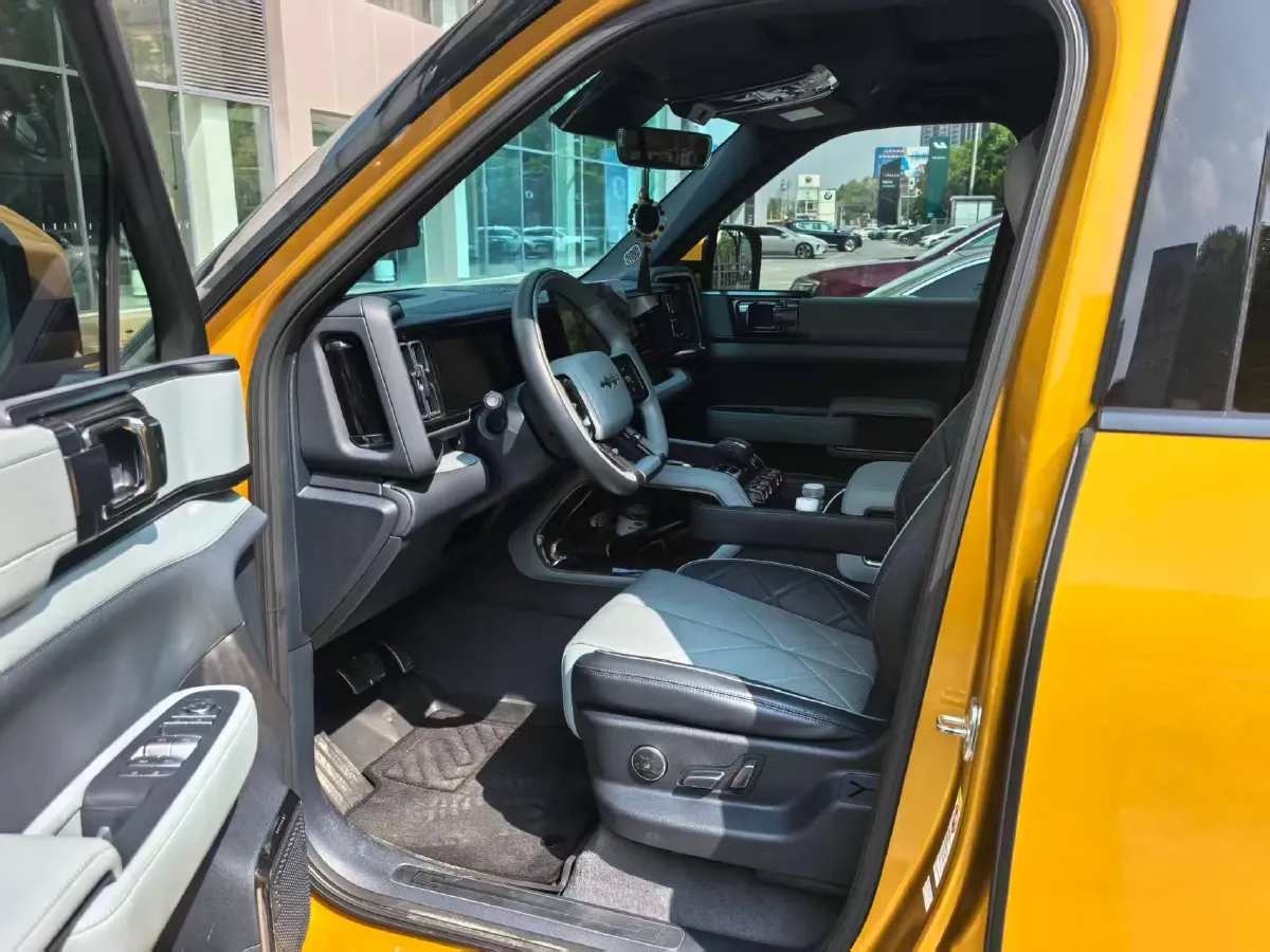 2023 Toyota Crown Kluger 2.5L 189HP L4 E-CVT Hybrid,autocango,china used car exporter,china ev exporter,chinese used car exporter,chinese used ev exporter