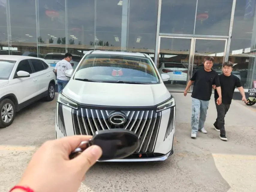 2024 GAC Trumpchi M8 2.0T 252HP L4 8AT,autocango,china used car exporter,china ev exporter,chinese used car exporter,chinese used ev exporter