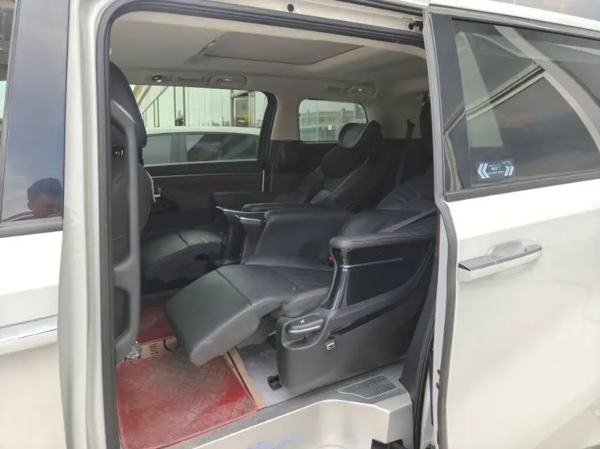 2024 GAC Trumpchi M8 2.0T 252HP L4 8AT,autocango,china used car exporter,china ev exporter,chinese used car exporter,chinese used ev exporter