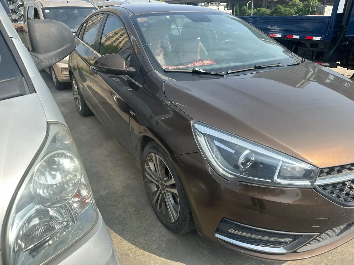 2017 Chery Arrizo 5 1.5T 147HP L4 5MT,autocango,china used car exporter,china ev exporter,chinese used car exporter,chinese used ev exporter