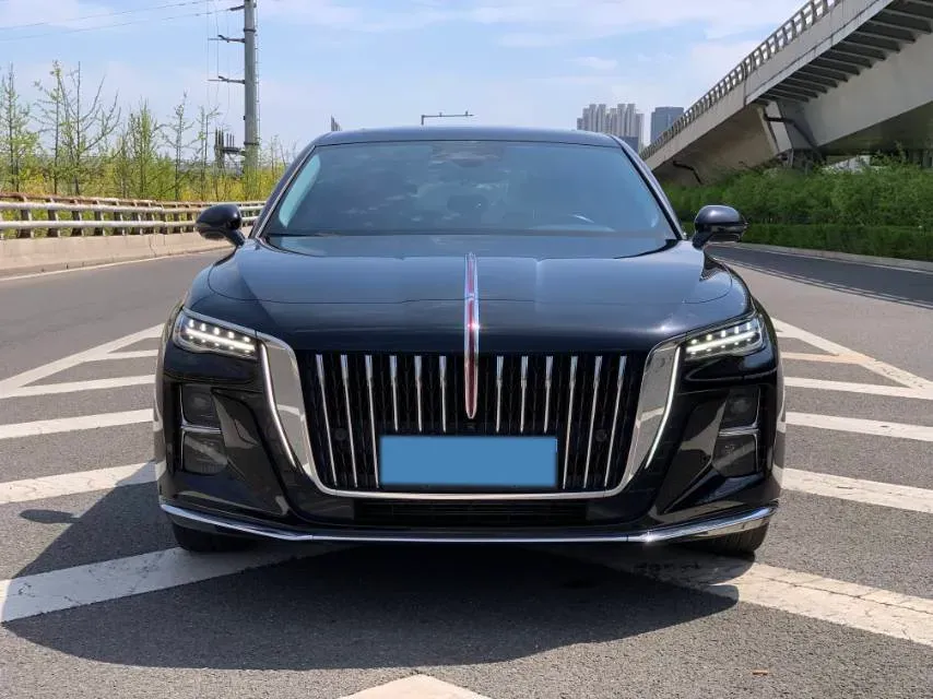2025 HongQi H5 1.5T 169HP L4 1DHT Hybrid,autocango,china used car exporter,china ev exporter,chinese used car exporter,chinese used ev exporter
