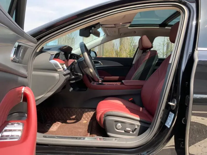 2025 HongQi H5 1.5T 169HP L4 1DHT Hybrid,autocango,china used car exporter,china ev exporter,chinese used car exporter,chinese used ev exporter