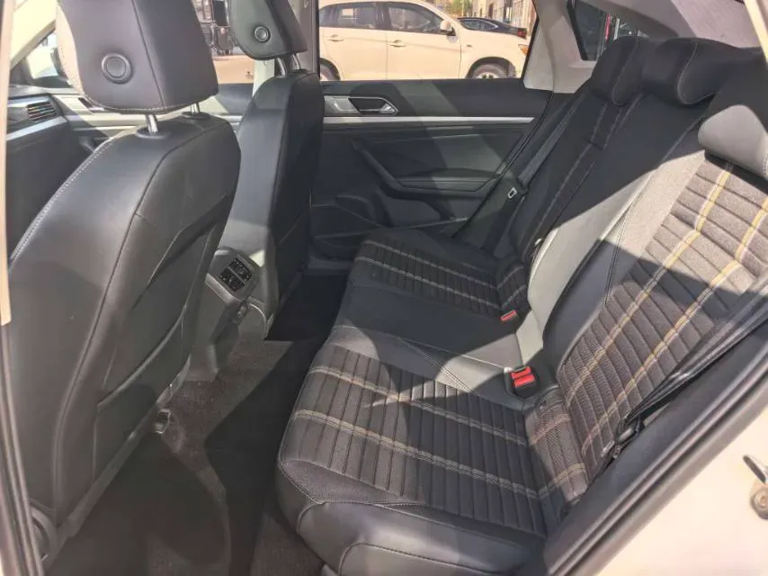 2019 Volkswagen Lavida 1.5L 113HP L4 6AT,autocango,china used car exporter,china ev exporter,chinese used car exporter,chinese used ev exporter