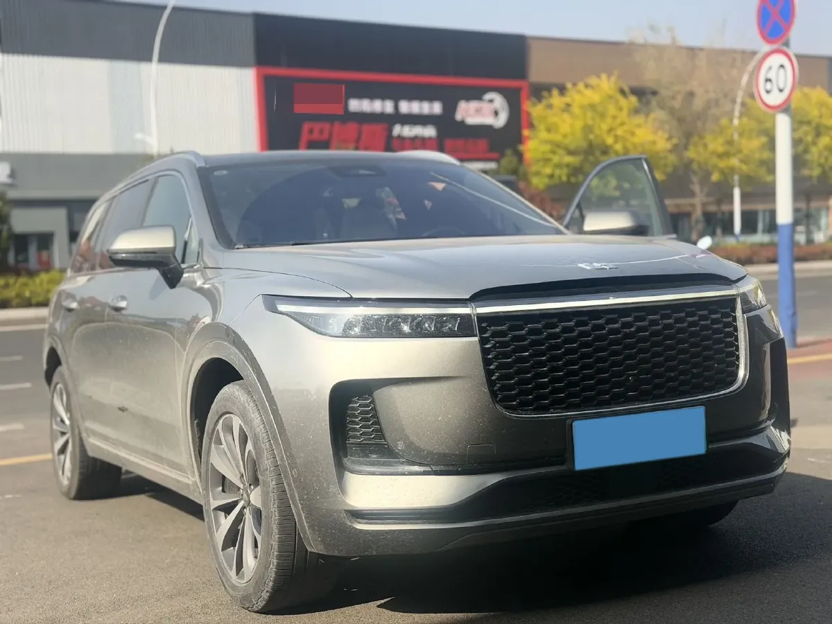 2021 Li ONE Range Extended 131HP REEV 40.5KWH,autocango,china used car exporter,china ev exporter,chinese used car exporter,chinese used ev exporter