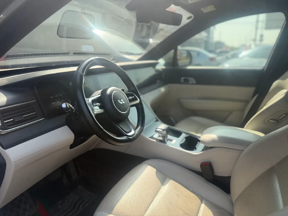 2021 Li ONE Range Extended 131HP REEV 40.5KWH,autocango,china used car exporter,china ev exporter,chinese used car exporter,chinese used ev exporter