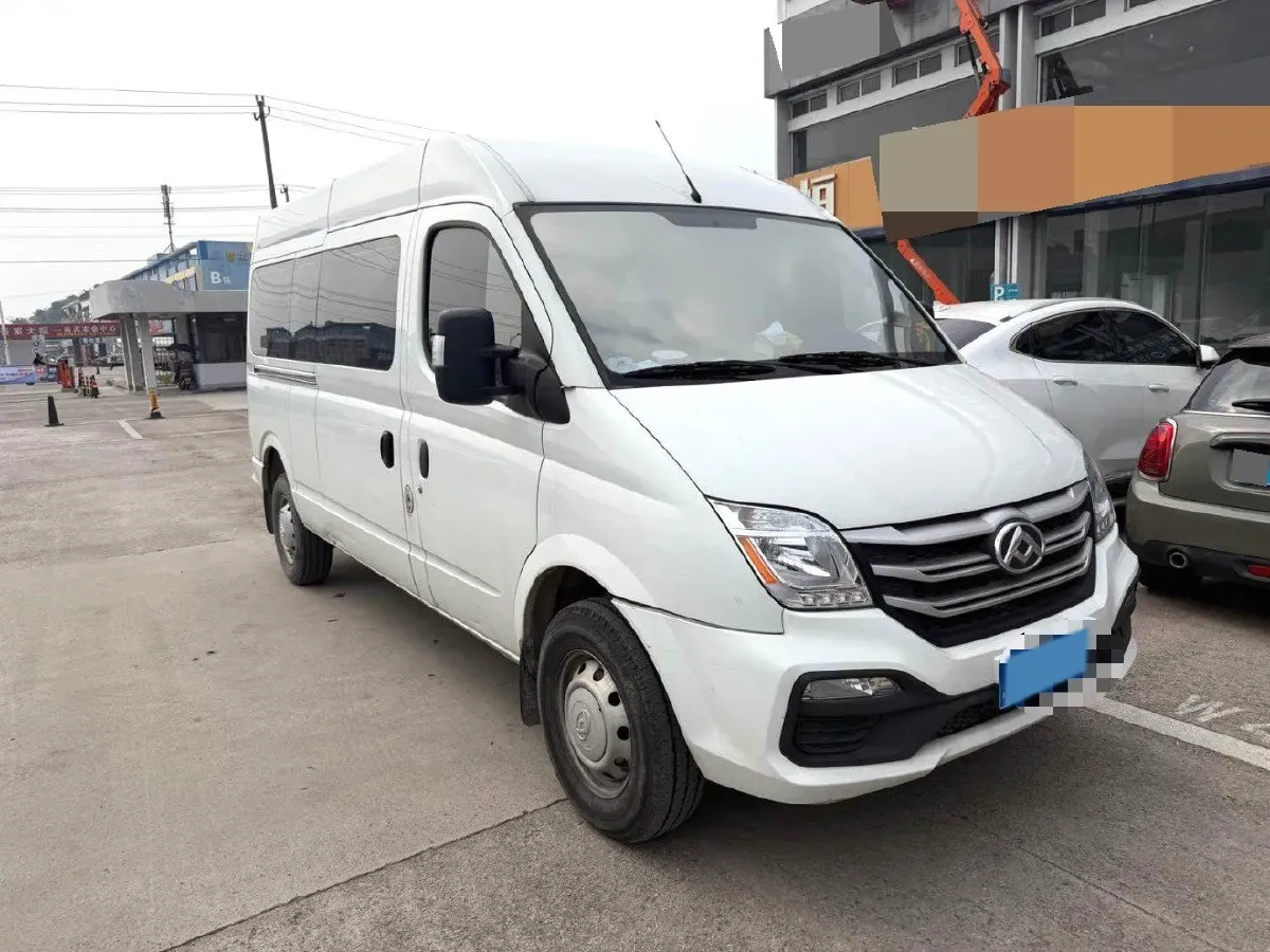 2023 MAXUS XinTu V80 2.0T 127HP L4 6MT,autocango,china used car exporter,china ev exporter,chinese used car exporter,chinese used ev exporter