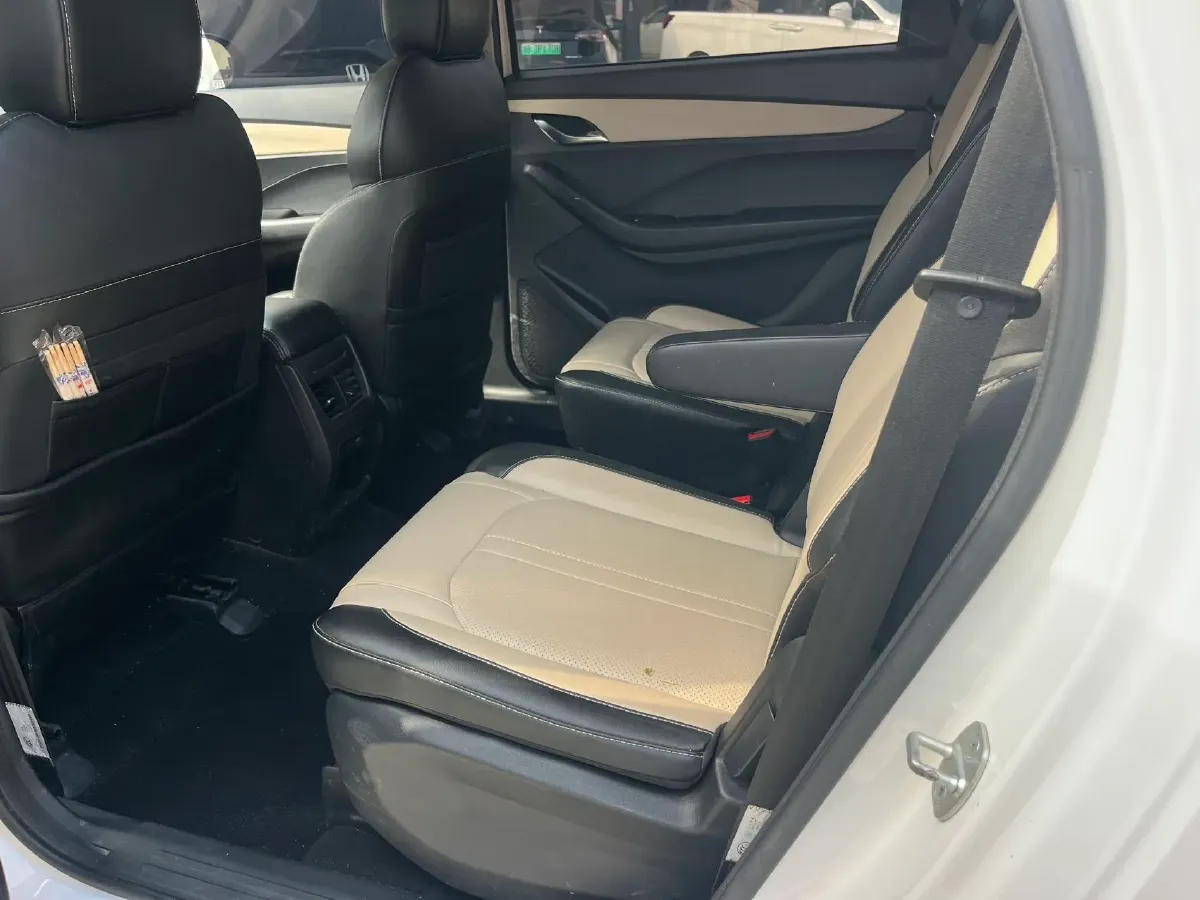 2018 BaoJun 360 1.5L 112HP L4 6MT,autocango,china used car exporter,china ev exporter,chinese used car exporter,chinese used ev exporter