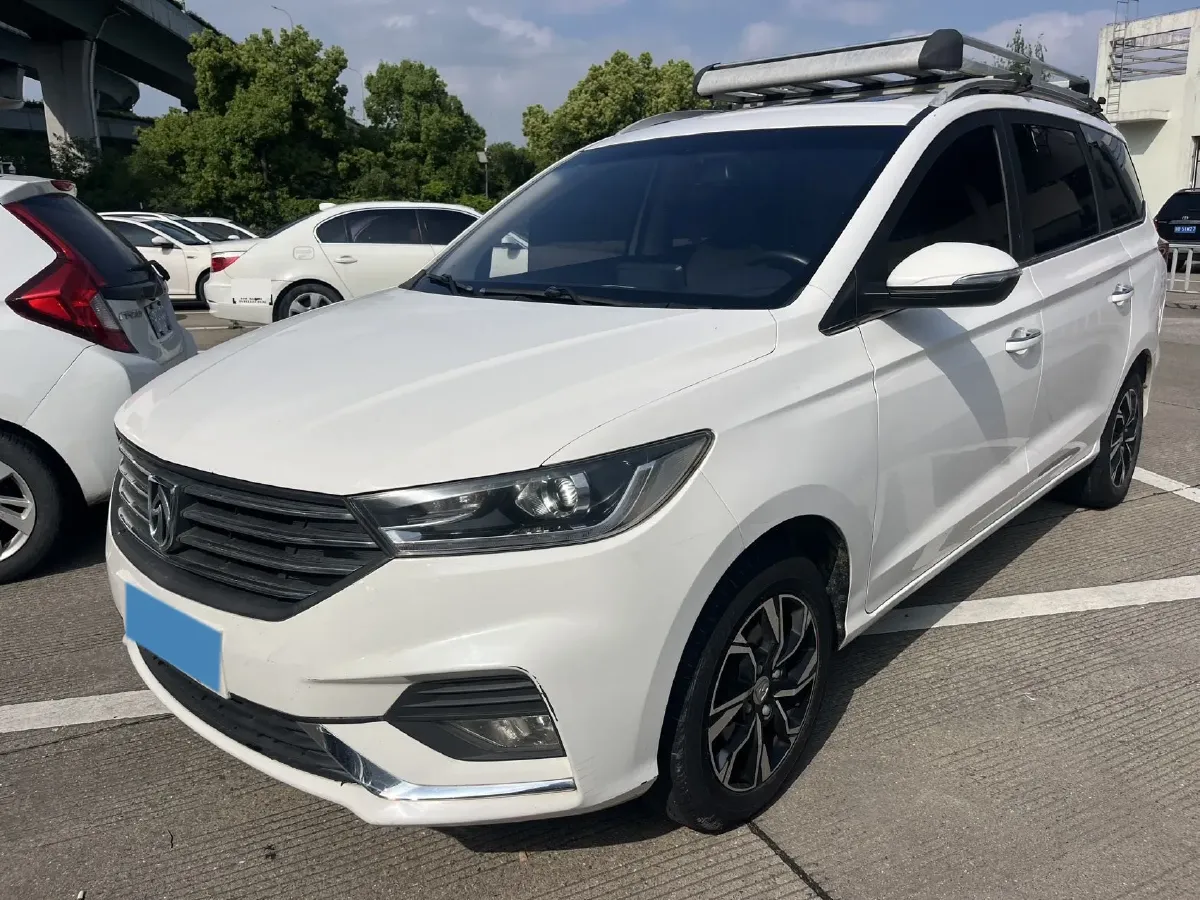 2018 BaoJun 360 1.5L 112HP L4 6MT,autocango,china used car exporter,china ev exporter,chinese used car exporter,chinese used ev exporter